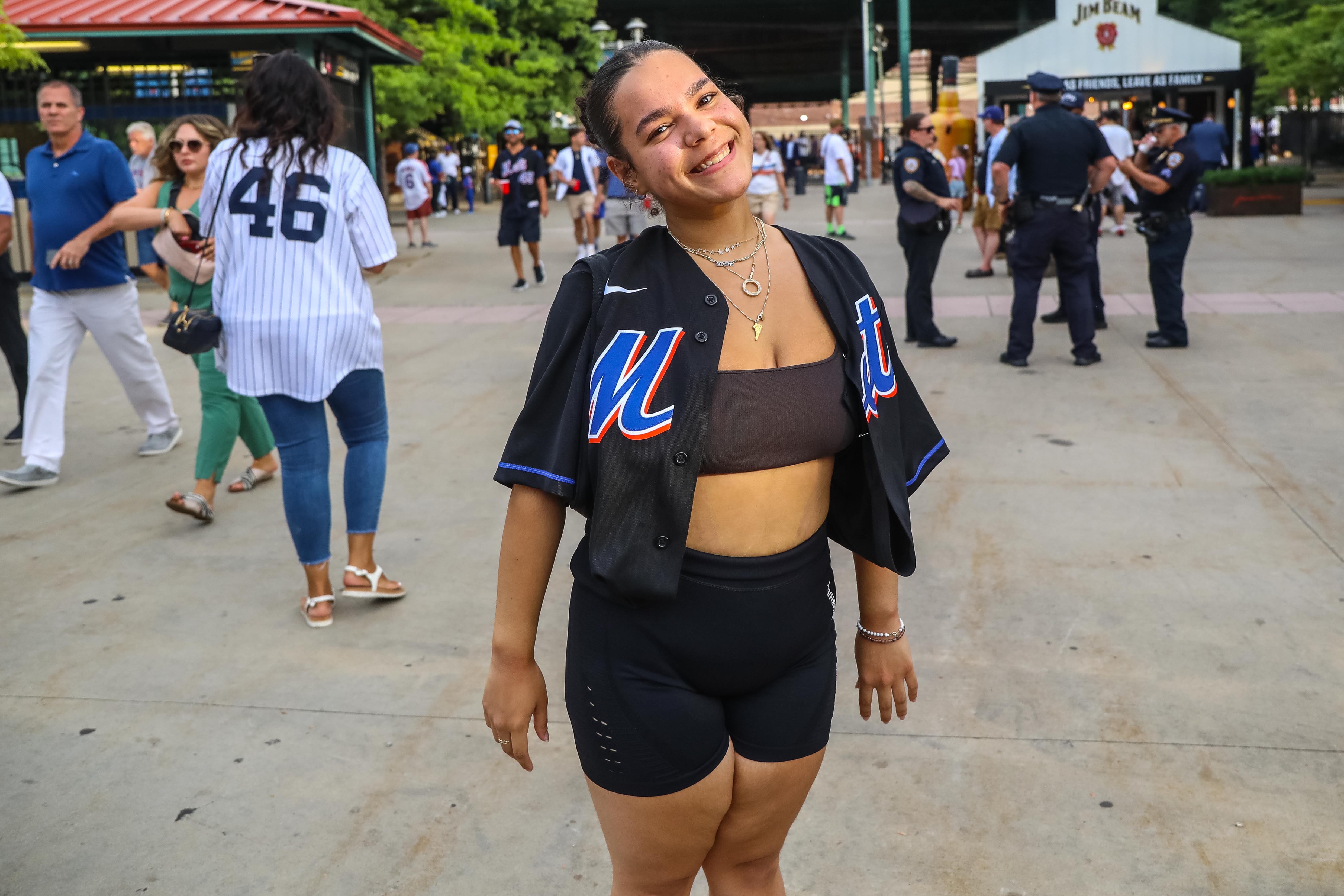 Subway Series Quiz: Is This a Yankees Fan or a Mets Fan? - Hell Gate