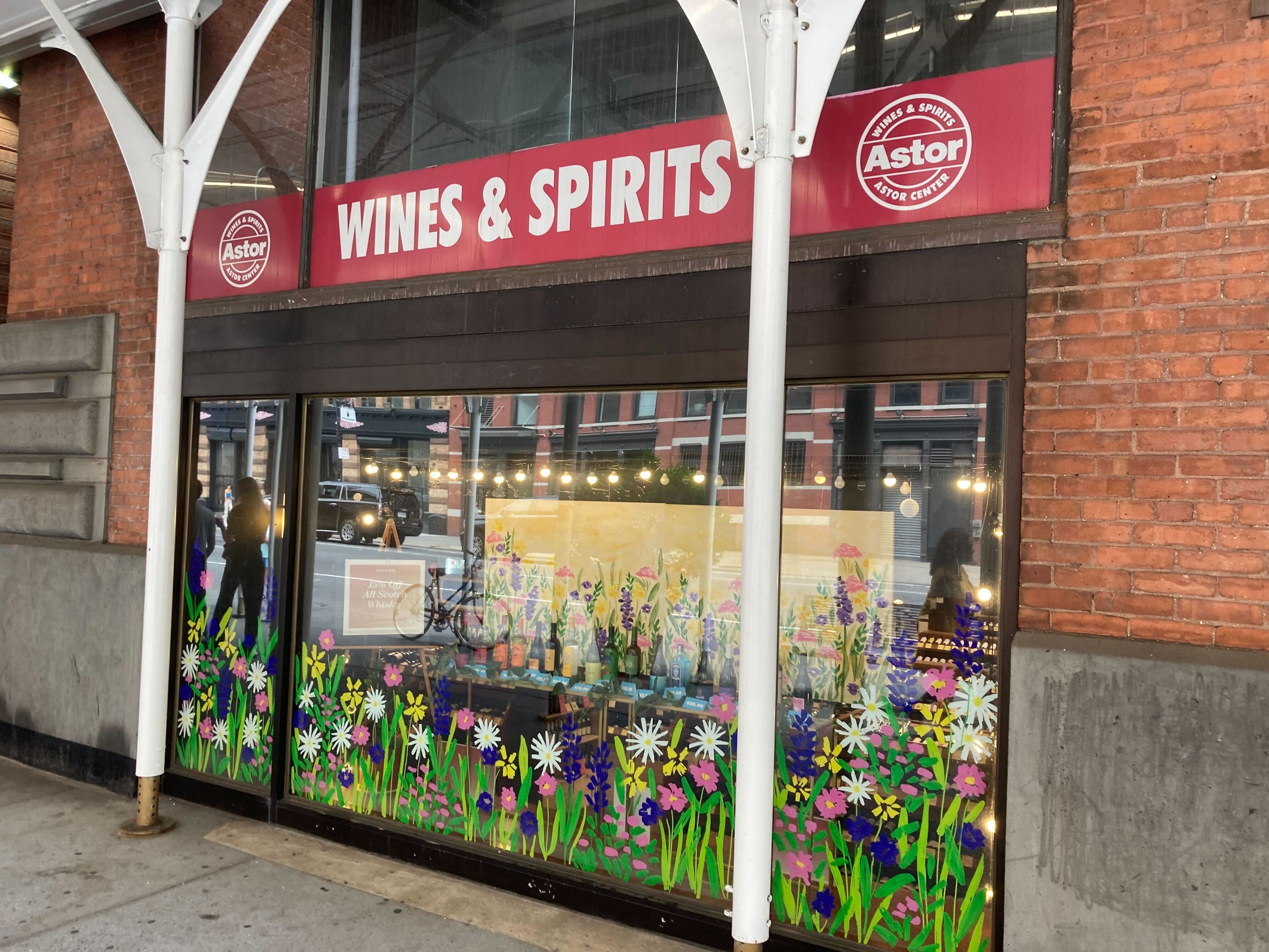 The outside of Astor Wines & Spirits