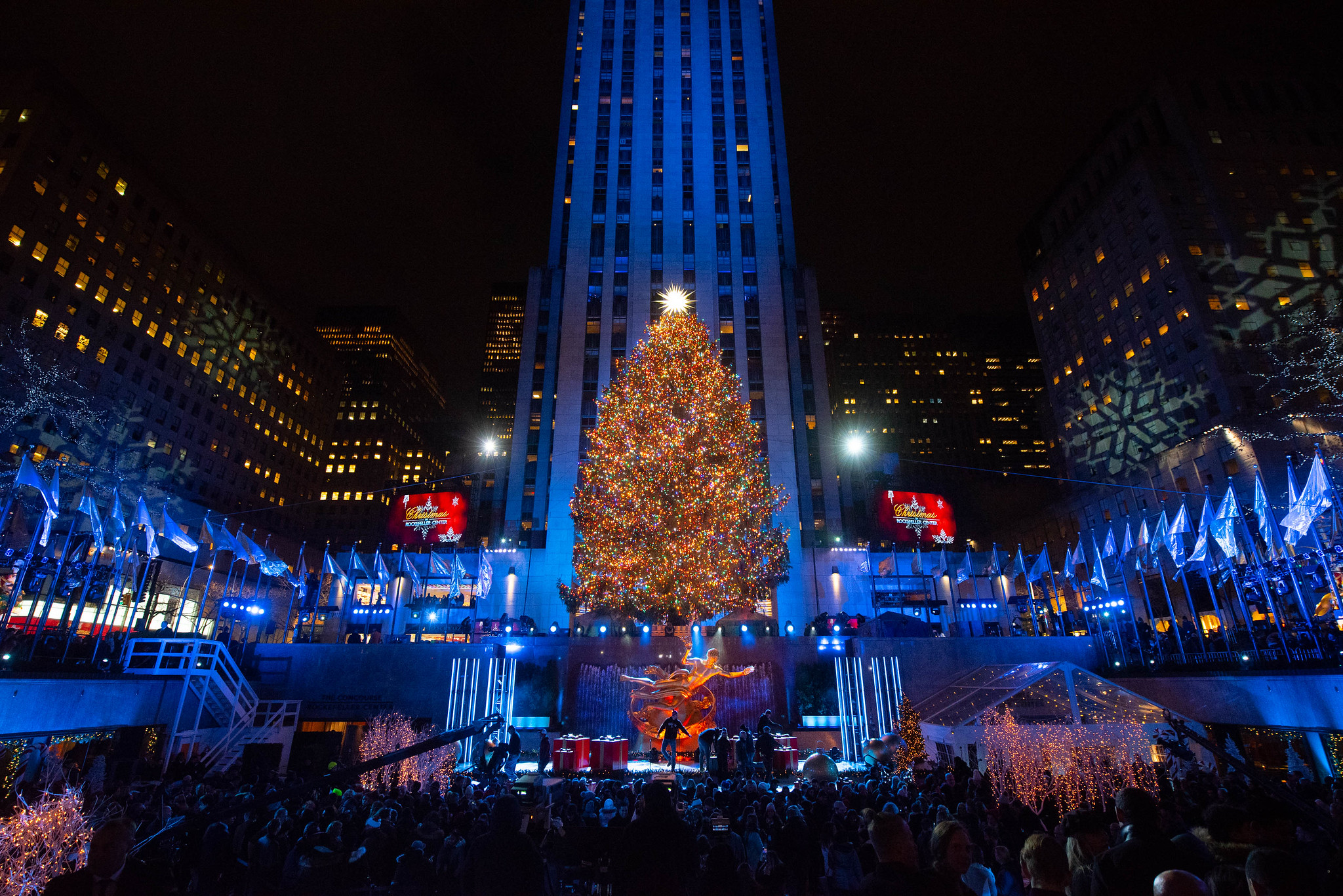 A wide view of the spectacularly lit Rockefeller Christmas Tree Lighting Ceremony in Rock Center in 2018.