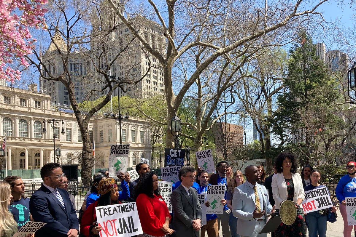 City Councilmember Kevin Riley speaks at a rally urging Mayor Eric Adams to close Rikers Island.