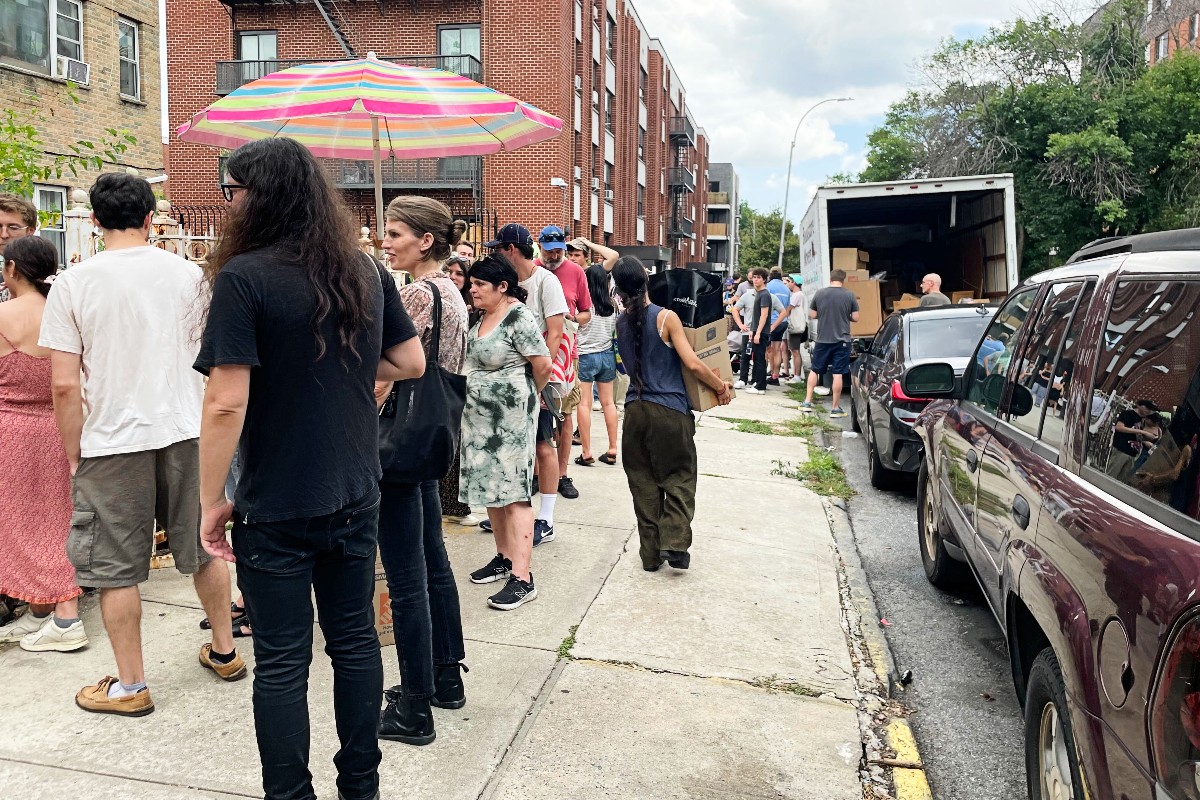 One of the lines outside of Better Read Than Dead's sale of the late musician Tom Verlaine's book collection.