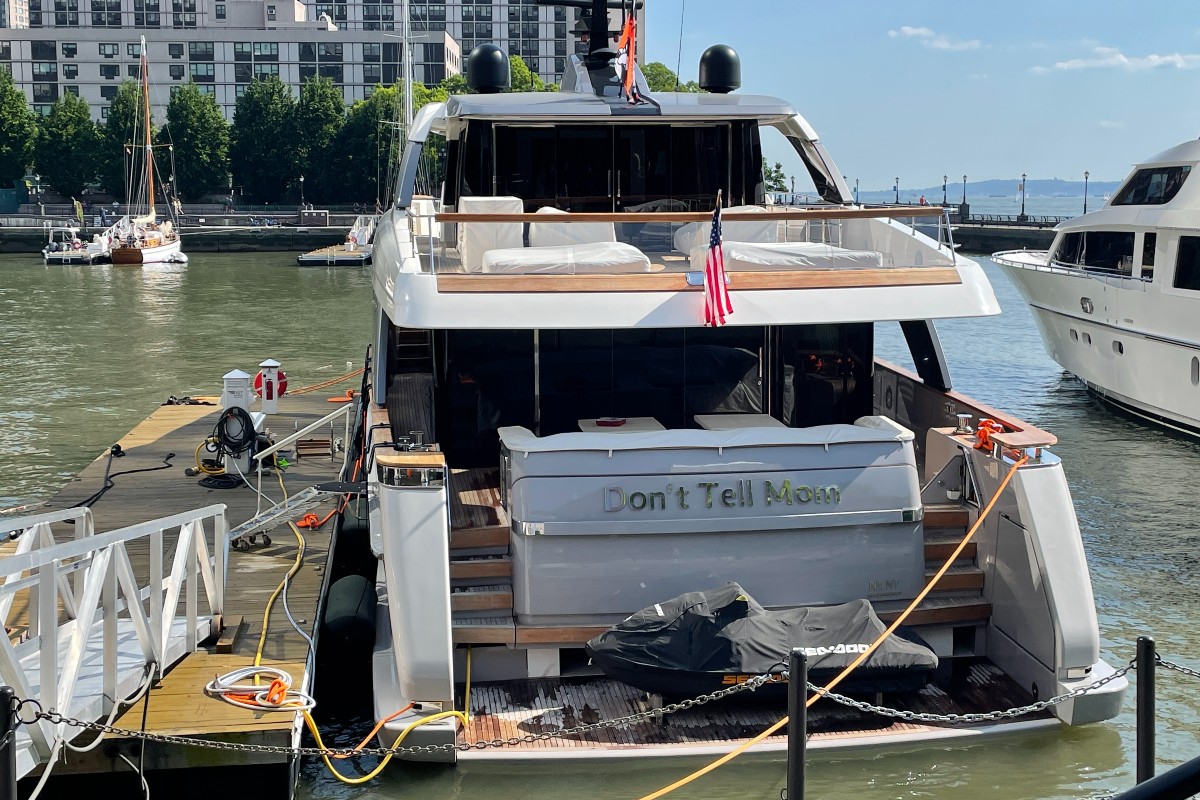 A boat docked in a New York City marina