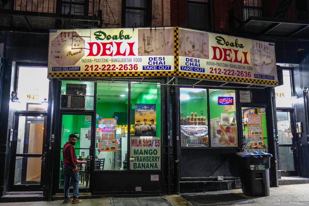 The exterior of South Asian steam table restaurant Doaba Deli.