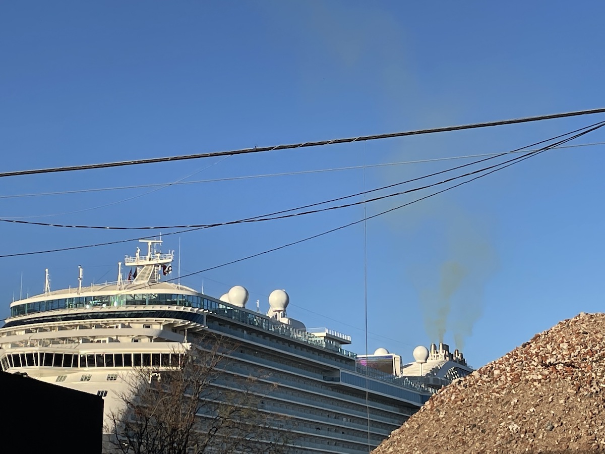 A cruise ship docked in Brooklyn belches toxic fumes.